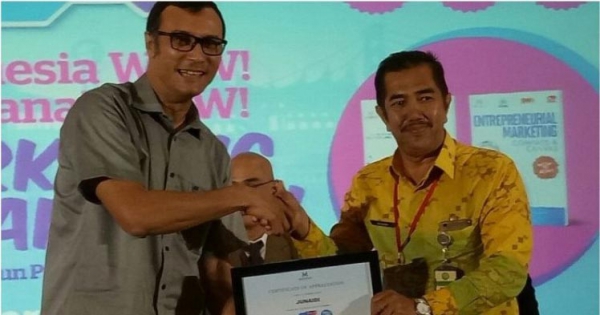 Lakukan Inovasi DPMTK-PTSP Pontianak Diganjar Penghargaan