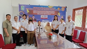 DPMPTSP Sintang Regency Conducts KAIN IKAT Capacity Building and MSE Licensing Services in Sungai Tebelian District